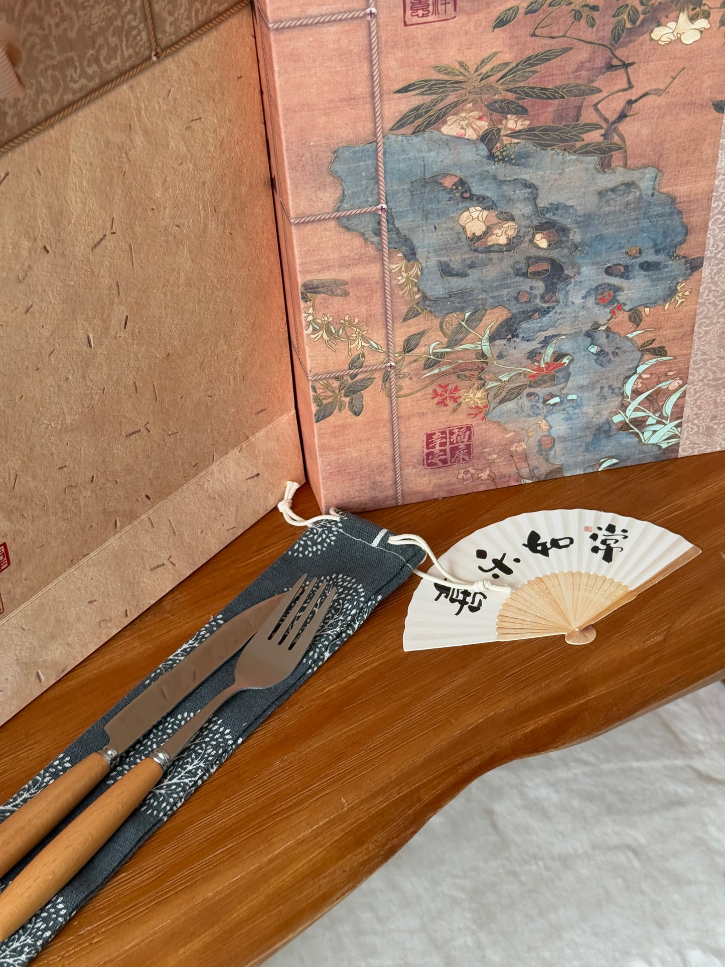 Set B - 中秋书本礼盒 Mid-Autumn Book Gift Set (热卖款）